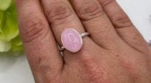 Load image into Gallery viewer, Sterling Silver Rose Quartz Ring, Size 7
