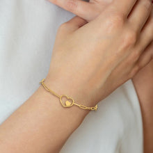 Load image into Gallery viewer, 14K Yellow Gold Paperclip Link Heart 7.25&quot; Bracelet
