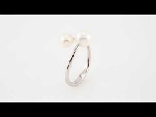 Load and play video in Gallery viewer, 14K White Gold Freshwater Cultured Pearl Ring - Size 7
